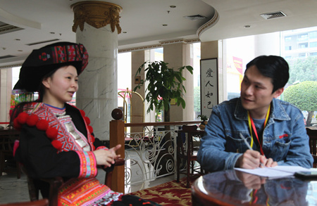 年轻代表黄丽梅说出年轻人的心声