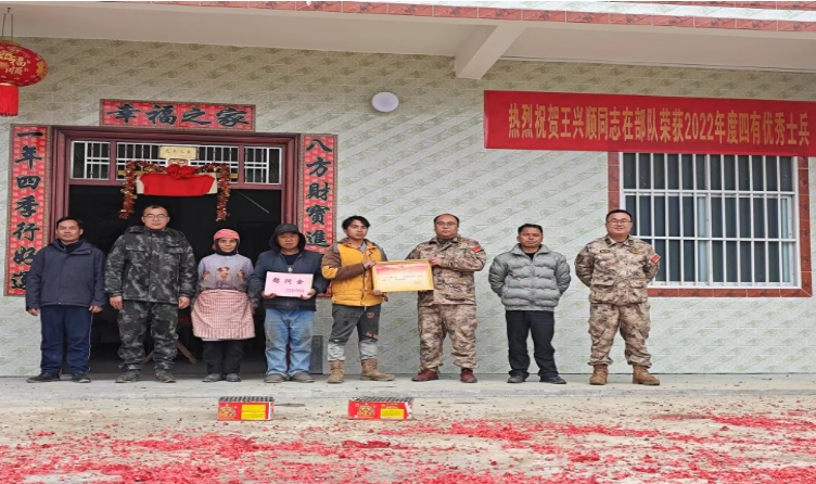 高龙乡人大凝心聚力护军人荣耀表彰送上门