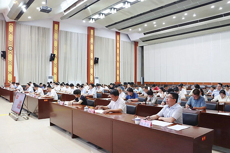 图为宣讲报告会现场.jpg